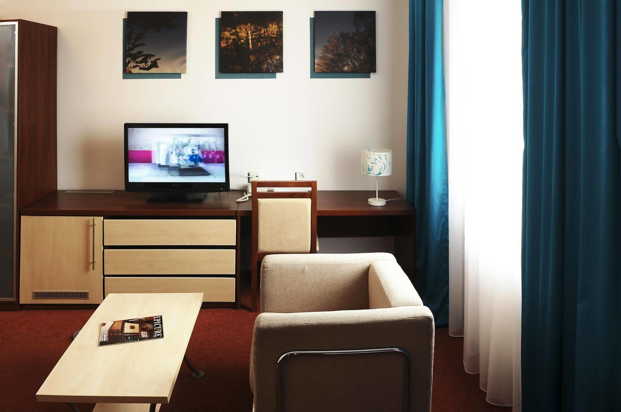 Color 3* Pozsony